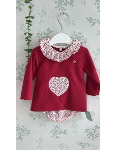 Jesusito niña corazones rojos